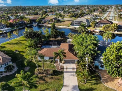 2415 43rd St, Cape Coral, FL 33914-6108