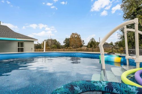 294 Malauka Loop, Ocklawaha FL  32179-6421 exterior