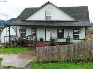 176 Nehalem Loop, Roseburg, OR 97471-5844