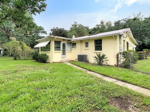 396 Collins St, Umatilla FL  32784-8387 exterior