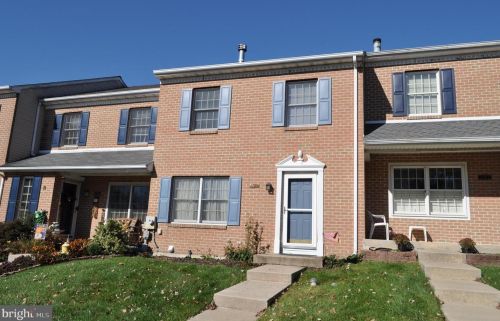 1109 Meadowbrook Ln, Perkiomenville, PA 18074-9449