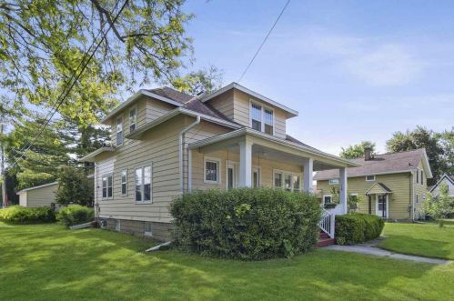 205 Finch St, Horicon, WI 53032-1104