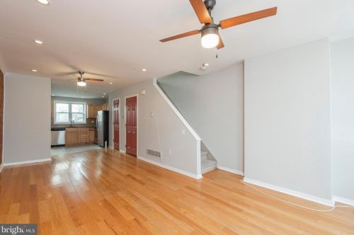 407 Greenwich St, Philadelphia PA  19147-6522 exterior