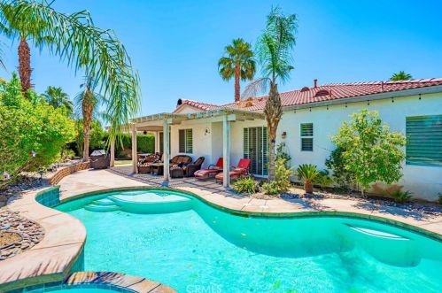 79806 Barcelona Dr, La Quinta CA  92253-8809 exterior