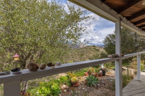 890 Park Pl, El Cajon CA  92021-4300 exterior