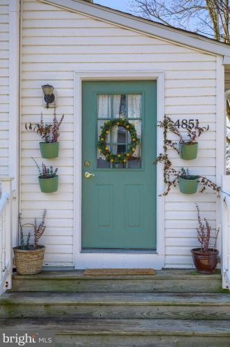 4851 Homeville Rd, Cochranville, PA 19330-1602