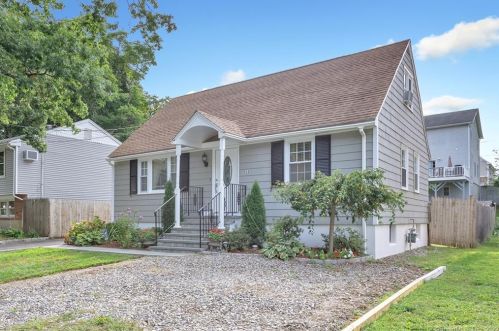313 Platt St, Bridgeport CT  06606-2946 exterior