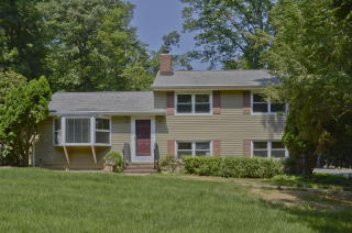 381 Millbrook Ave, Dover, NJ 07869-2109