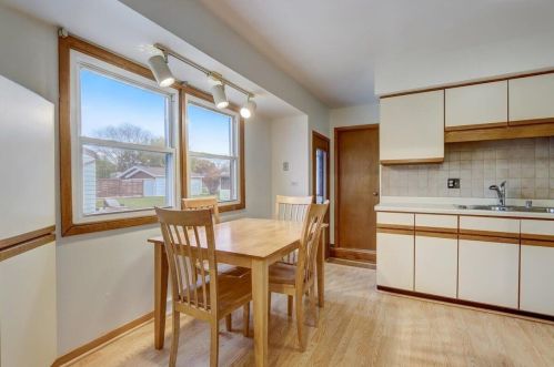 3854 94, Milwaukee WI 53222-2512 exterior