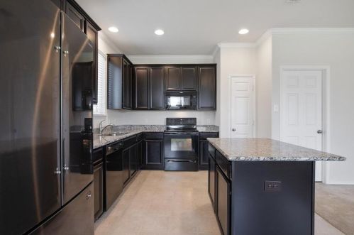 928 Rivers Creek Ln, Oak Point TX  75068 exterior