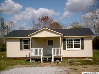 181 Eliza Ln, New Market, AL 35761-9607