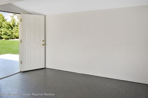 22 Phillips Rd, Bricktown NJ  08724-2441 exterior