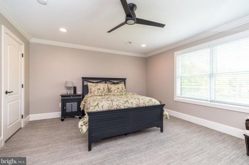 10 Devonshires Ct, Blue Bell PA  19422-2560 exterior