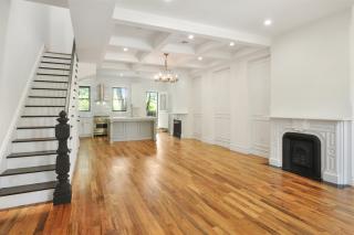 20 Pulaski St, Brooklyn, NY 11206-6408