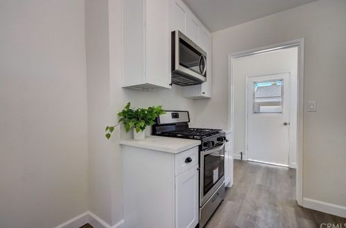 4847 Carfax Ave, Lakewood CA  90713-2417 exterior