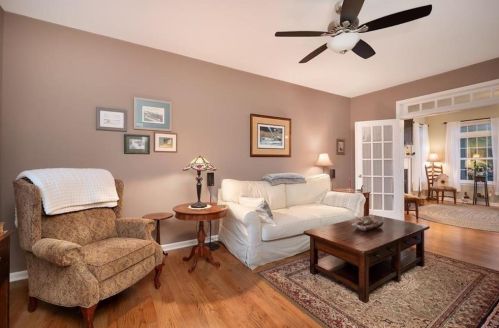 4721 Reston Dr, Easton PA  18040-6756 exterior