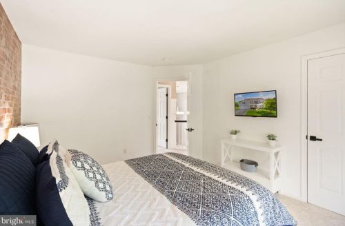 12020 Morningstar Pl, Lovettsville VA  20180-1925 exterior