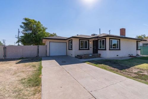 4186 Thomas Ave, Fresno, CA 93702-1354