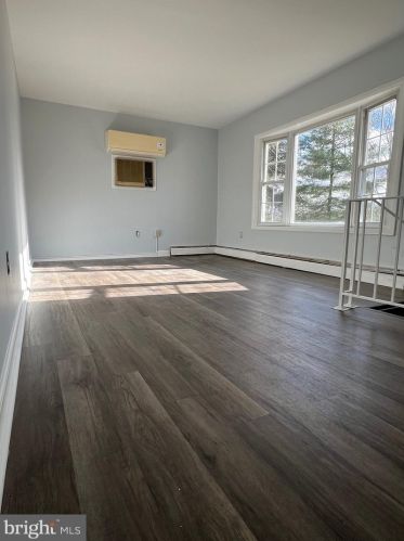 15023 Carlsbad Rd, Woodbridge VA  22193-1605 exterior