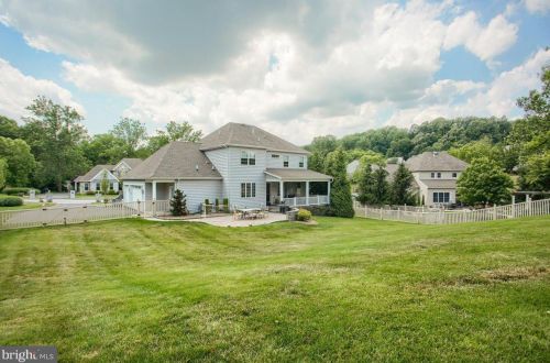 504 Sophia Cir, Hummelstown PA  17036-7089 exterior