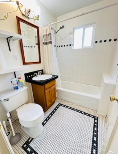 6120 Panama Ave, Richmond CA  94804-5524 exterior