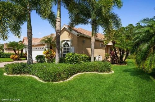 630 Andros Cir, Fort Pierce, FL 34986-3452