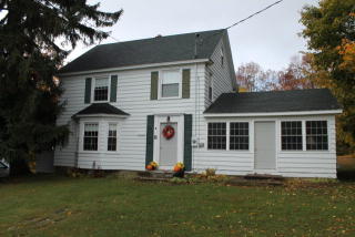 11 Manley Rd, Cadyville, NY 12918-3217
