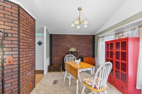 1525 Pleasant St, Tavares FL  32778-4001 exterior