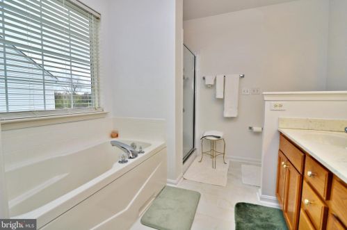 123 Posting Way, Charles Town WV  25414-9327 exterior