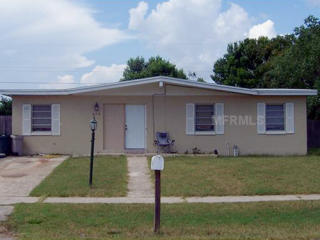952 Halstead St, Deltona, FL 32725-5749