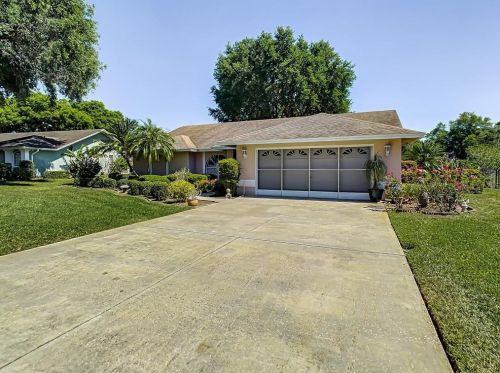 5663 Bloomfield Blvd, Lakeland, FL 33810-8204