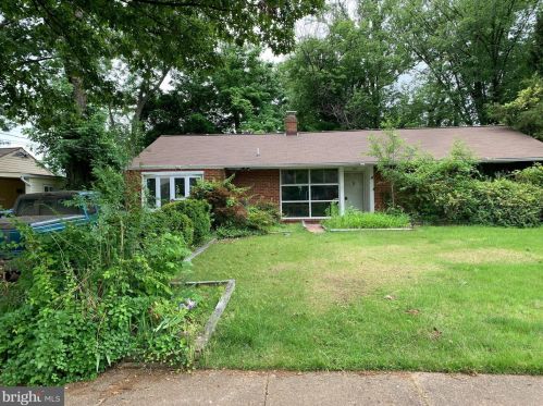 7311 Hogarth St, Springfield, VA 22151-3005