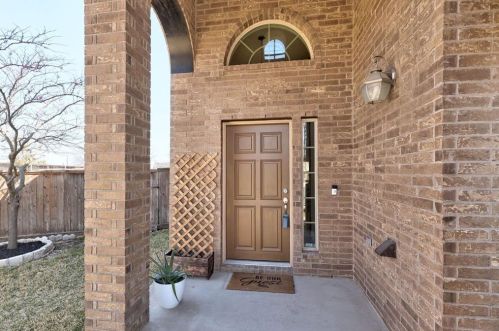 1301 Sunny Meadows Loop, Georgetown TX  78626-7092 exterior