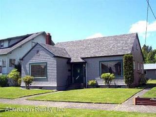 508 Simpson Ave, Ocosta WA  98520-3337 exterior