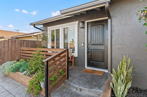 5131 Rebel Rd, San Diego CA  92117-1222 exterior
