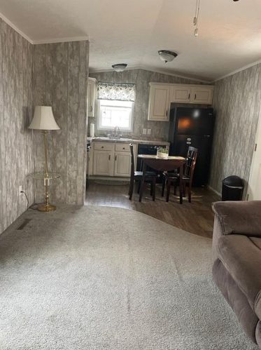 5 Krzak Rd, North Kingstown RI  02852 exterior