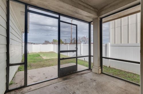 9833 Cedarcrest Dr, Aubrey TX  76227-5413 exterior