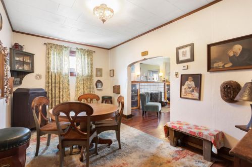 454 Chestnut St, Nelsonville OH  45764-1427 exterior