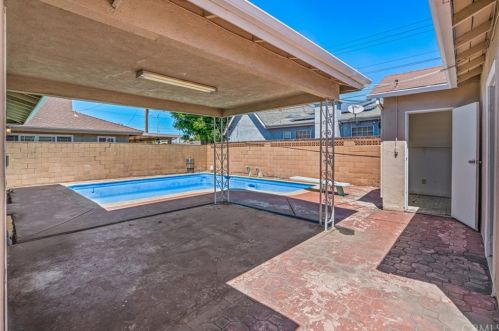 11009 Daines Dr, Temple City CA  91780-2902 exterior