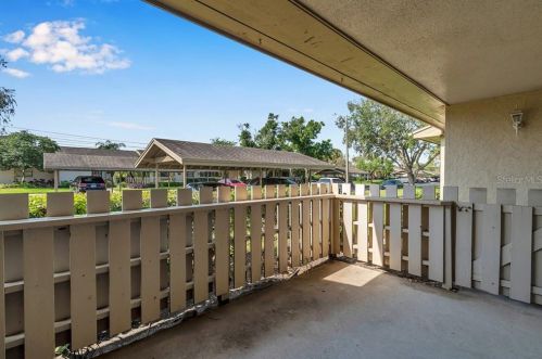 30 Dale Pl, Oldsmar FL  34677-2041 exterior