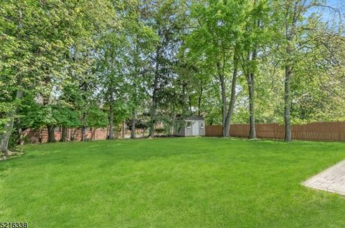 37 Stewart Ave, West Paterson NJ  07424-1843 exterior