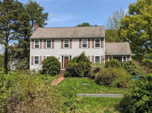 74 Robert Rd, Stow, MA 01775-1344