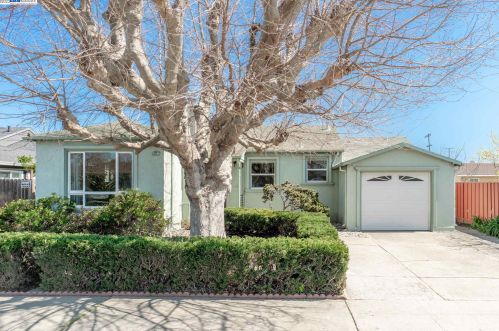 15100 Thoits St, San Leandro, CA 94579-1534
