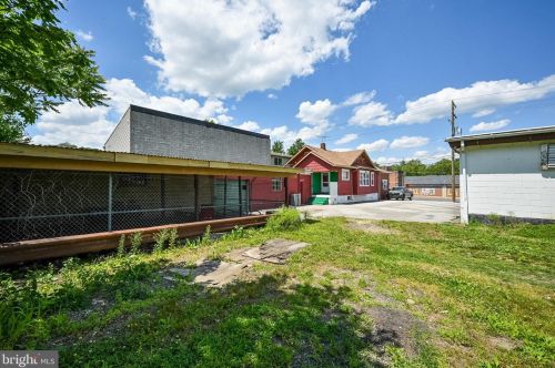 3110 Lancaster Ave, Wilmington DE  19805-1491 exterior