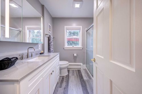 72 Maple Ave, Fishkill NY  12524-2213 exterior