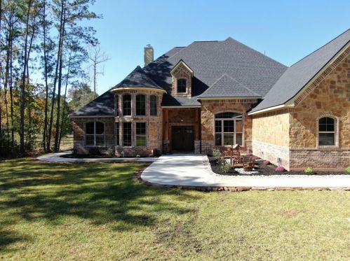 323 Mapleleaf St, Magnolia, TX 77354-1672