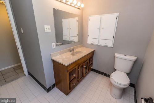 3105 Taft Rd, Norristown PA  19403-4053 exterior