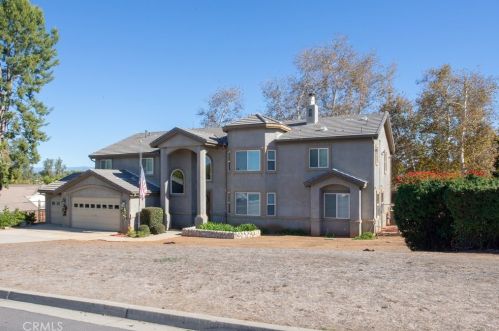 15270 Cayuse Ct, Riverside, CA 92506-5762