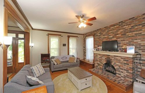 205 Coshocton Ave, Mount Vernon, OH 43050-2629