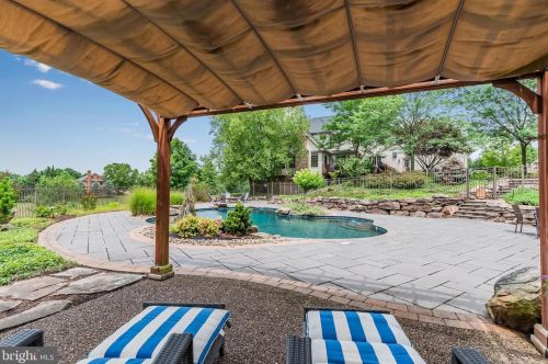 644 Southridge Dr, Navy Sup Dpt PA  17055-6025 exterior